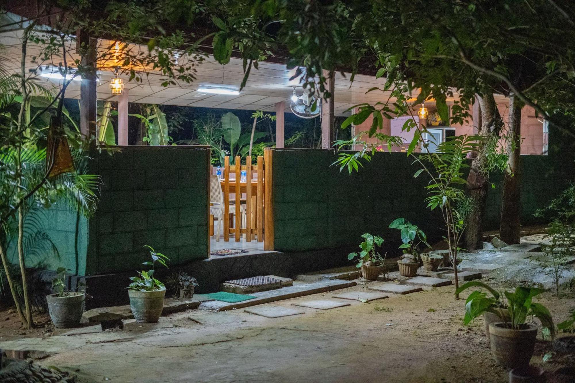 Silent Bungalow Udawalawe Kültér fotó